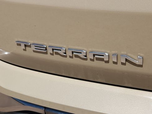 Used 2022 GMC Terrain AT4 w/ Tech Package AWD/4WD image 9
