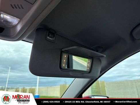 Used 2020 Chevrolet Equinox LT w/ Driver Convenience Package FWD image 21