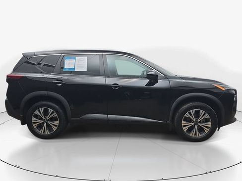 Used 2022 Nissan Rogue SV w/ SV Premium Package FWD image 3