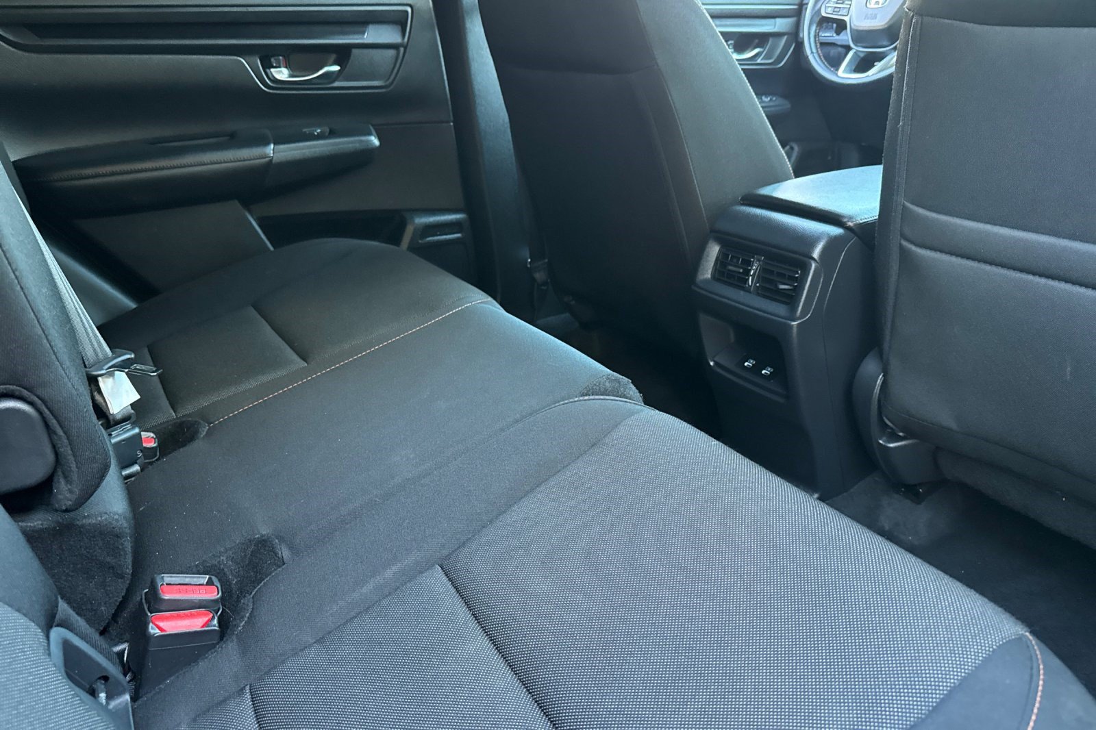 Used 2025 Honda CR-V Sport image 32