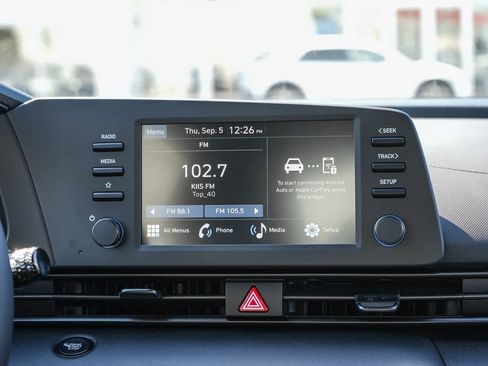 New 2025 Hyundai Elantra Sport image 12