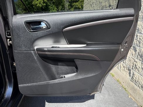 Used 2018 Dodge Journey GT AWD/4WD image 29