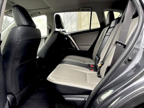 Used 2016 Toyota RAV4 Limited image 25