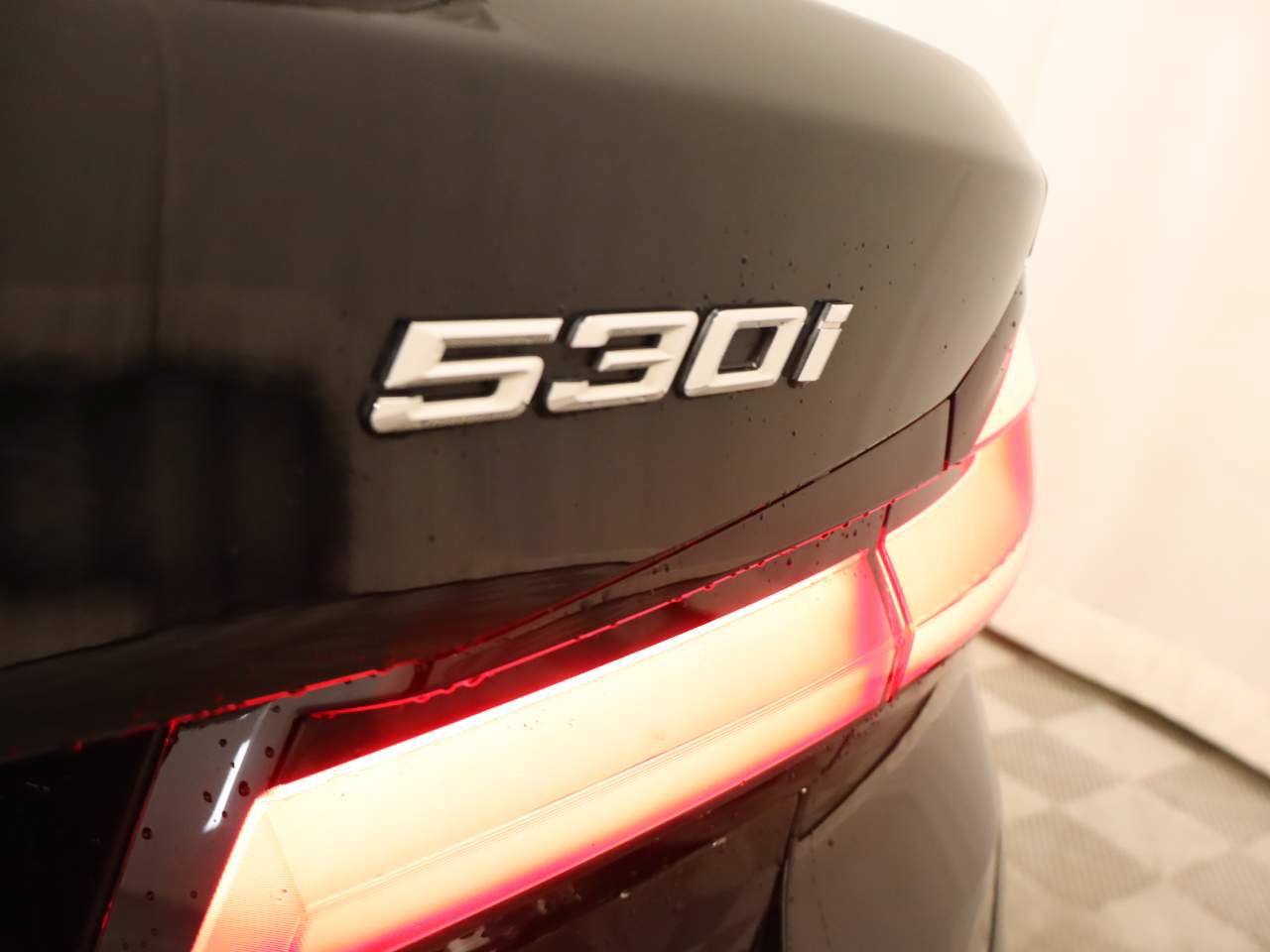 Used 2021 BMW 530i w/ Convenience Package RWD image 21