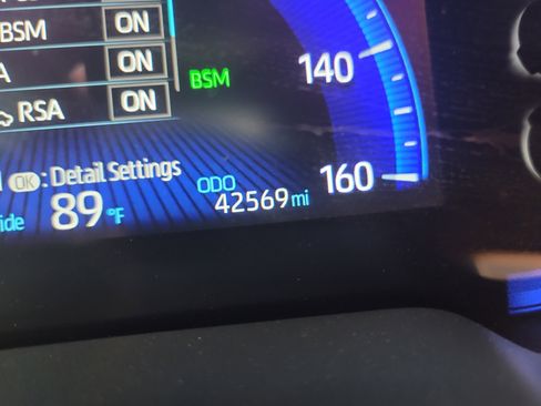 Certified 2022 Toyota Corolla XSE image 31