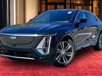 New 2026 Cadillac Lyriq Luxury w/ LPO, Floor Liner Package