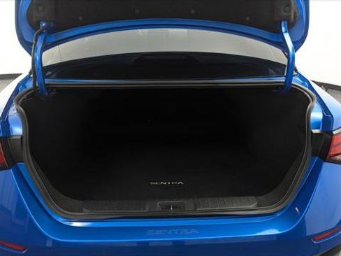 Used 2024 Nissan Sentra SR FWD image 18