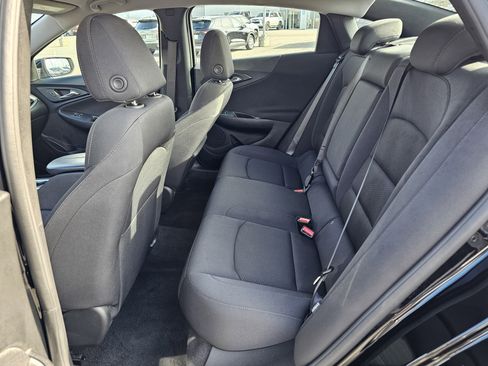 Used 2024 Chevrolet Malibu LT image 29