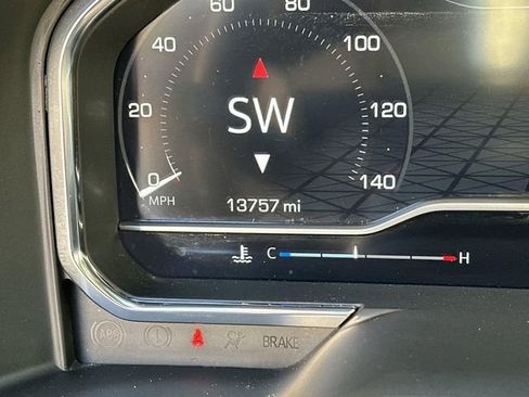 Used 2025 GMC Sierra 1500 AT4 image 11