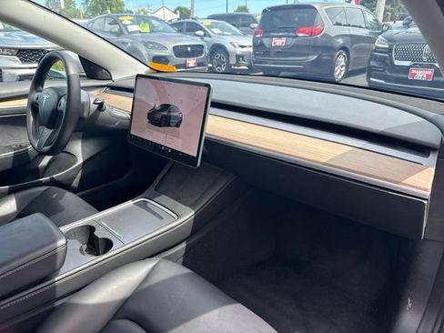 Used 2023 Tesla Model 3 Standard Range RWD image 18