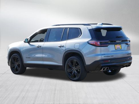 Used 2025 GMC Acadia Elevation w/ Elevation Premium Package AWD/4WD image 5
