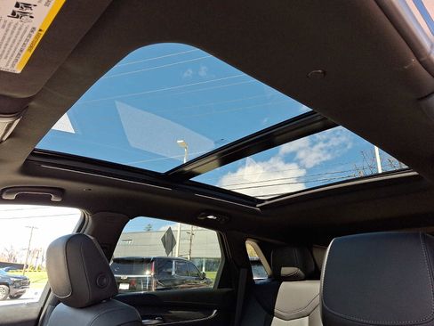 Certified 2023 Cadillac XT5 Sportv w/ Technology Package image 13