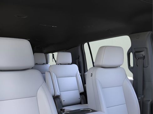 New 2025 Chevrolet Suburban Premier image 24
