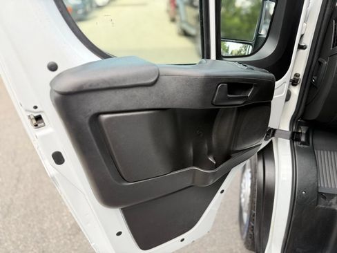 Used 2023 RAM ProMaster 2500 FWD image 16