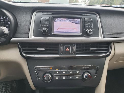 Used 2016 Kia Optima LX image 21