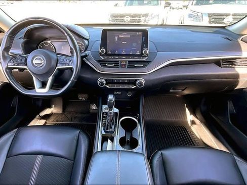 Used 2024 Nissan Altima 2.5 SR image 7