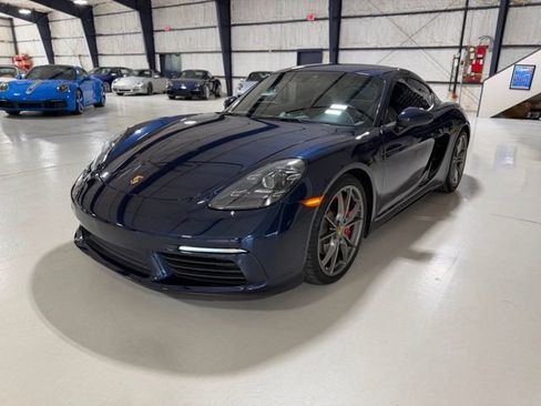 Used 2017 Porsche 718 Cayman S RWD image 61
