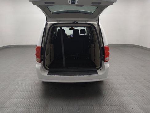 Used 2019 Dodge Grand Caravan SE FWD image 29