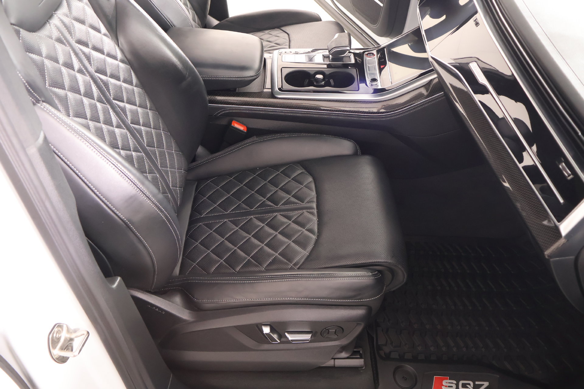 Used 2023 Audi SQ7 Prestige AWD/4WD image 14