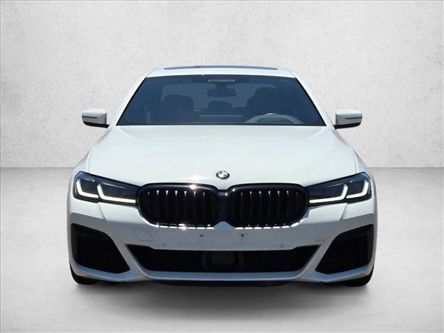 Used 2022 BMW M550i xDrive AWD/4WD image 2
