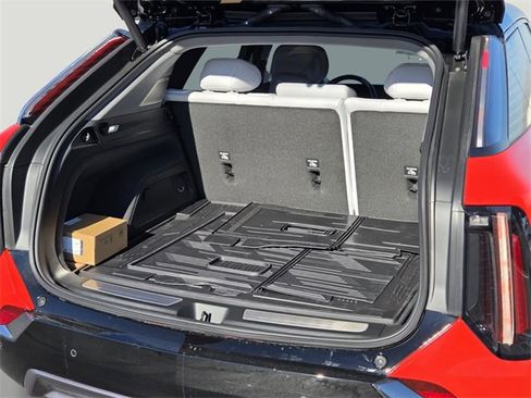 New 2026 Cadillac Optiq Sport 1 image 17