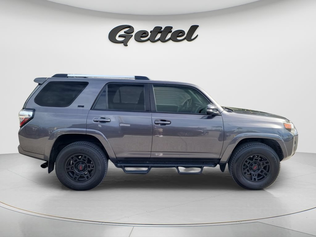 Used 2021 Toyota 4Runner SR5 Premium w/ Moonroof Package AWD/4WD image 4