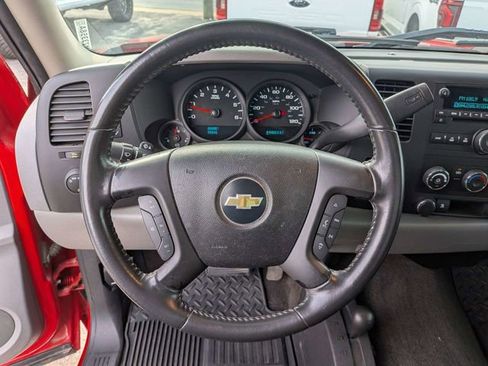 Used 2011 Chevrolet Silverado 1500 W/T w/ LS Package AWD/4WD image 16