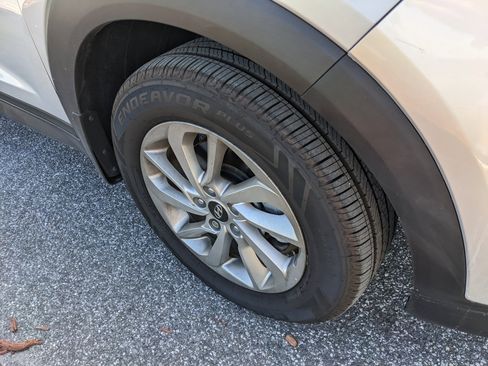 Used 2016 Hyundai Tucson SE w/ Option Group 02 image 17