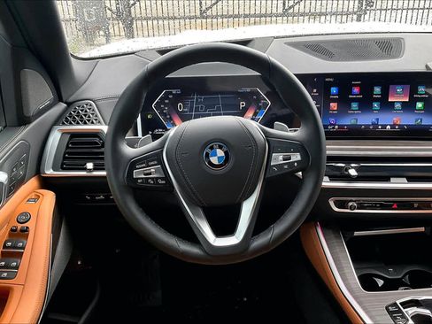 Used 2026 BMW X5 xDrive50e w/ Climate Comfort Package image 18