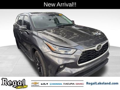 Used 2024 Toyota Highlander XLE