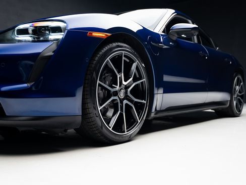 Used 2023 Porsche Taycan w/ Premium Package image 71