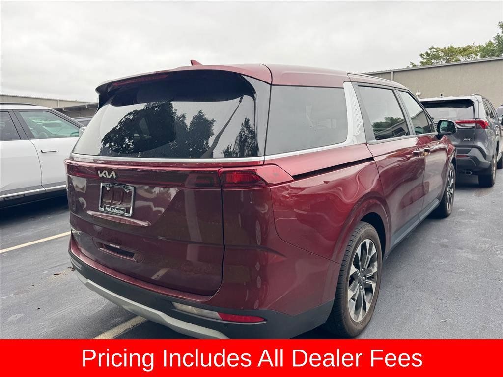 Certified 2024 Kia Carnival EX FWD image 6