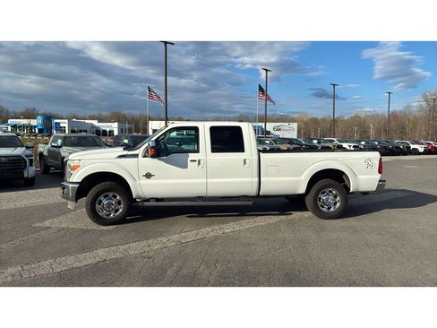 Used 2012 Ford F250 Lariat w/ Chrome Pkg image 4