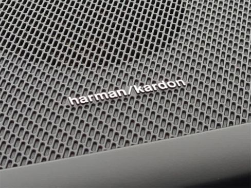 Used 2025 Volvo XC60 B5 Ultra image 29