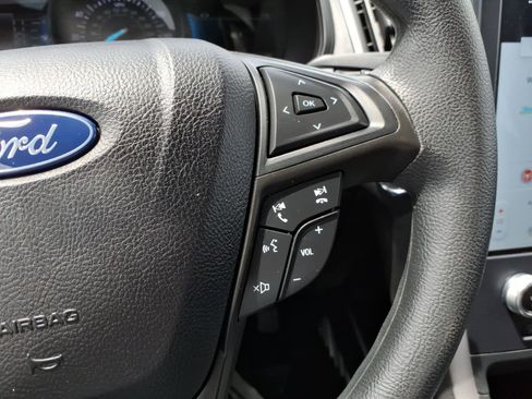 Used 2022 Ford Edge SE w/ Black Appearance Package AWD/4WD image 19