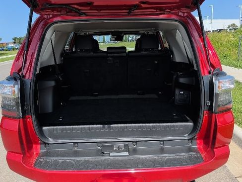 Used 2023 Toyota 4Runner SR5 Premium w/ Moonroof Package AWD/4WD image 14