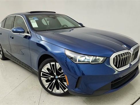 Used 2026 BMW 530i image 1