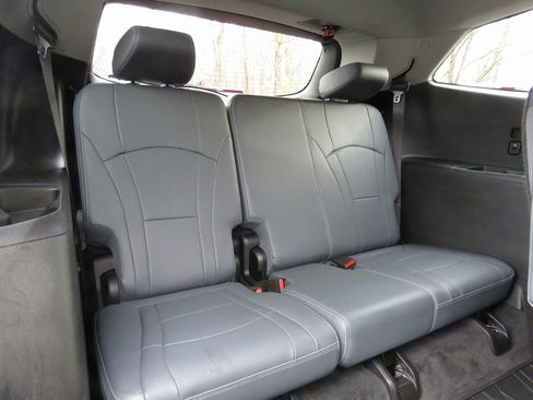 Used 2019 Buick Enclave Essence w/ Trailering Package, 5000 lbs. image 18