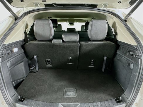 Used 2024 MAZDA CX-90 3.3 Turbo w/ Preferred Plus image 32