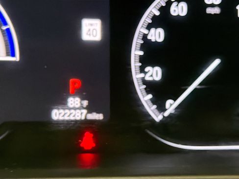 Used 2019 Honda Accord EX image 8