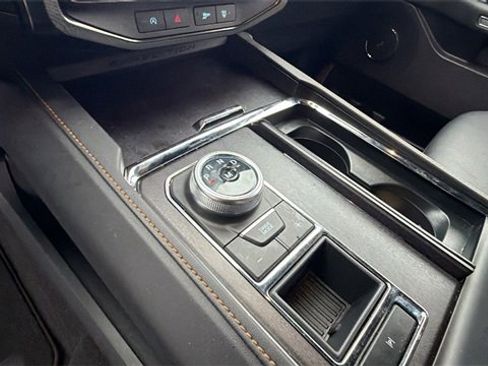 Used 2024 Ford Expedition Platinum image 24