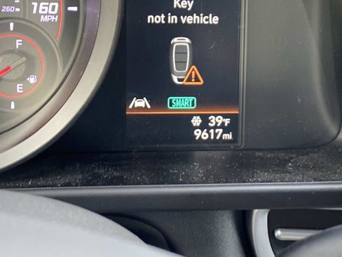 Used 2023 Hyundai Elantra SEL w/ Cargo Package image 22