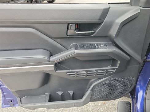 Used 2025 Toyota Tacoma SR5 image 13