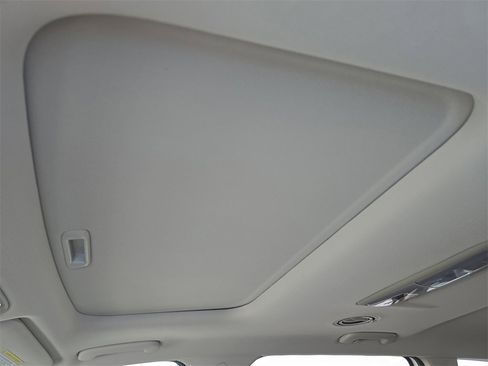 New 2025 Kia Telluride S image 25