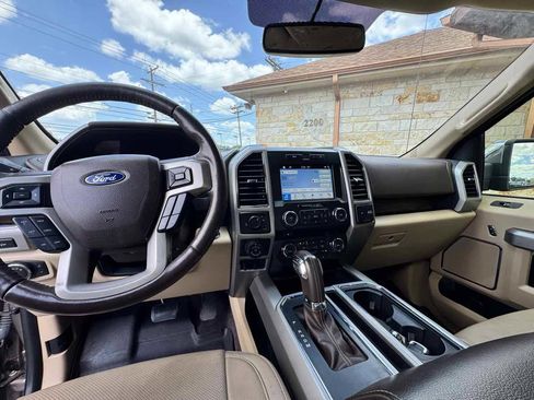 Used 2018 Ford F150 Lariat RWD image 10