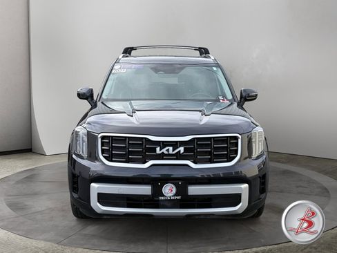 Used 2025 Kia Telluride S AWD/4WD image 2