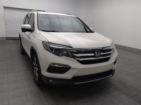 Used 2017 Honda Pilot Touring image 15