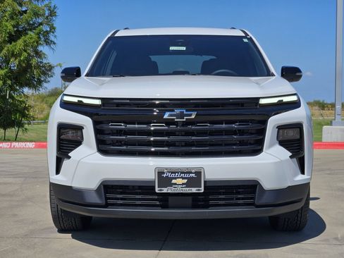 New 2027 Chevrolet Traverse LT w/ Midnight/Sport Edition FWD image 6