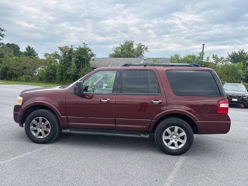 Used 2010 Ford Expedition XLT AWD/4WD image 9