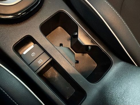 Certified 2024 Kia Forte GT-Line image 15